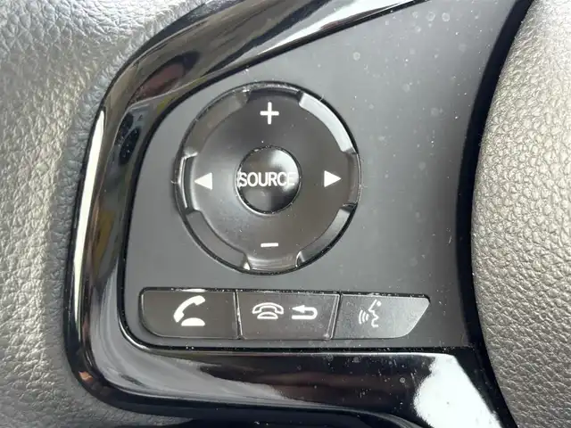 ホンダ Ｎ ＢＯＸ G･L ホンダセンシング カッパーブラウンスタイル 福岡県 2019(令1)年 4.4万km パールⅡ 〇ワンオーナー/〇純正ナビ/〇フルセグTV/〇BT/〇パワースライドドア（両側）/〇バックカメラ/〇コーナーセンサー/〇ビルトインETC/〇ドライブレコーダー/〇ホンダセンシング/・衝突軽減ブレーキ/・誤発進抑制機能/・アダプティブクルーズコントロール/〇LEDヘッドランプ/〇オートライト/〇純正14インチホワイト塗装スチールホイール/〇純正フロアマット/〇ウレタン製ステアリングホイール/〇ステアリングスイッチ/〇オートエアコン/〇スマートキーシステム/プッシュエンジンスタート/〇カーテンエアバッグ/〇禁煙車