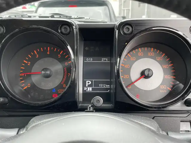 スズキ ジムニー シエラ JC 滋賀県 2025(令7)年 0.2万km ミディアムグレー 社外ナビ/Bluetooth/AM/FM/HDMI/USB/AppleCarPlay/AndtoidAuto/フルセグテレビ/バックカメラ/ETC/デュアルセンサーブレーキサポート/クルーズコントロール/LEDヘッドライト/オートライト/オートハイビーム/ステアリングスイッチ/プッシュスタート /スマートキー/スペアキー