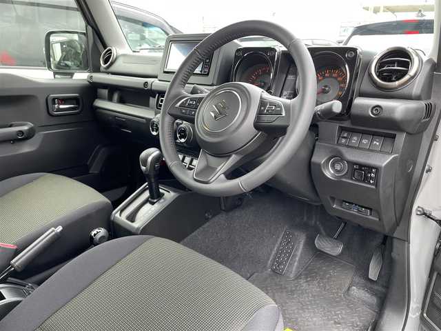 スズキ ジムニー シエラ JC 滋賀県 2025(令7)年 0.2万km ミディアムグレー 社外ナビ/Bluetooth/AM/FM/HDMI/USB/AppleCarPlay/AndtoidAuto/フルセグテレビ/バックカメラ/ETC/デュアルセンサーブレーキサポート/クルーズコントロール/LEDヘッドライト/オートライト/オートハイビーム/ステアリングスイッチ/プッシュスタート /スマートキー/スペアキー