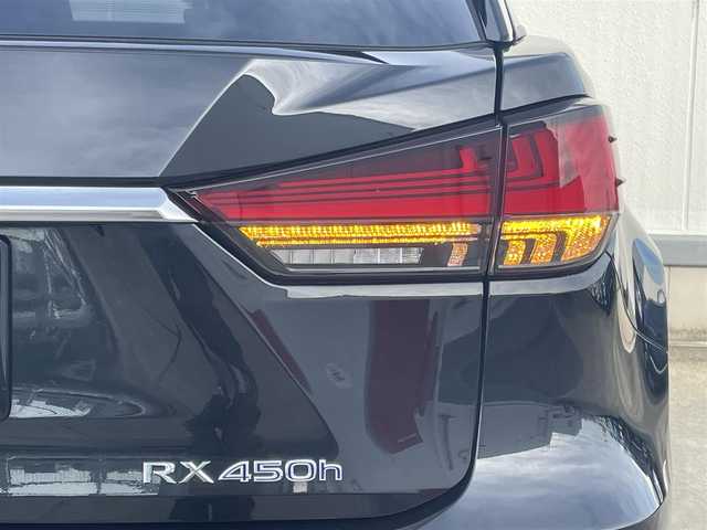 レクサス ＲＸ 450h バージョンL 東京都 2022(令4)年 2.8万km グラファイトブラックガラスフレーク 純正ナビ/フルセグTV/バックモニター/ワンオーナー/ETC2.0/サンルーフ/マークレビンソンサウンドシステム/パワーバックドア/純正LEDヘッドライト/アクセサリーコンセント(100V)/シートヒーター/シートエアコン/本革シート/TVキット/リヤシートエンター英面とシステム/ヘッドアップディスプレイ