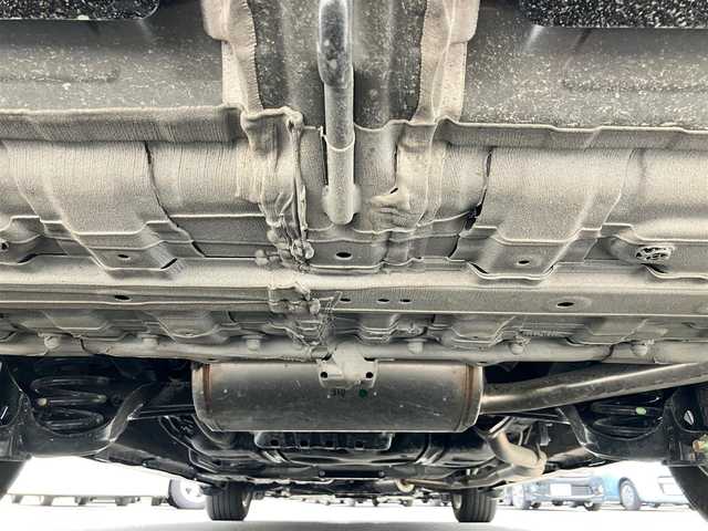 ホンダ ステップワゴン スパーダ eHEV 静岡県 2024(令6)年 0.5万km クリスタルブラックパール エンジンスタートボタン/パワーウィンドウ/パワーステアリング/パドルシフト/アイドリングストップ/スマートキー/スペアキー/Wオートエアコン/クルーズコントロール/ETC2.0/USB入力端子/全方位カメラ/純正11.4インチナビ（CD/DVD/BT/フルセグ）/三列シート/オットマン/電動リアゲート/純正ドライブレコーダー前後/ウォークスルー/純正フロアマット/純正アルミホイール/両側パワースライドドア/ハーフレザー/D席N席シートヒーター/ABS/横滑り防止装置/コーナーセンサー前後/レーンキープアシスト/オートライト/オートマチックハイビーム/LEDヘッドライト/W＋サイドエアバック/衝突軽減システム/カーテンエアバック/BSM/ホンダセンシング