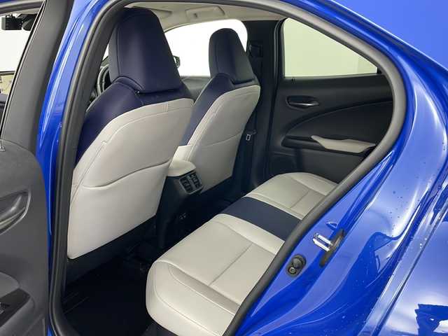 レクサス ＵＸ 250h バージョンC 道央・札幌 2019(平31)年 6.2万km セレスティアルブルーガラスフレーク ・4WD/・純正ナビ&BT&CD&SD&TV/・バックカメラ/・プリクラッシュセーフティ/・レーダークルーズコントロール/・レーントレーシングアシスト/・オートマチックハイビーム/・ロードサインアシスト/・リアクロストラフィックアラート/・パーキングサポートブレーキ/・レザーシート/・前席パワーシート/・前席シートヒーター/・ステアリングヒーター/・ドアミラーヒーター/・運転席シートメモリ/・EV　MODE/・社外前方ドライブレコーダー/・LEDヘッドライト/・オートライト/・ビルトインETC/・スマートキー/・スペアキー/・純正17インチAW