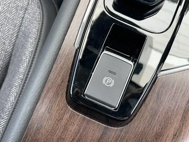 日産 オーラ G 千葉県 2022(令4)年 1.9万km オーロラフレアブルーパール ワンオーナー/純正ナビ/(USB/BT/HDMI/AppleCarplay/フルセグTV)/プロパイロット/レーダークルーズコントロール/BOSEサウンドシステム/全方位カメラ/置くだけ充電/ブラインドスポットモニター/レーンキープアシスト/ハンドル支援/駐車支援/デジタルインナーミラー/レザーシート/D/N席シートヒーター/ステアリングヒーター/ステアリングスイッチ/ビルトインETC2.0/純正ドアバイザー/純正フロアマット/オートマチックハイビーム/オートライト/取扱説明書/保証書/スペアキー×１