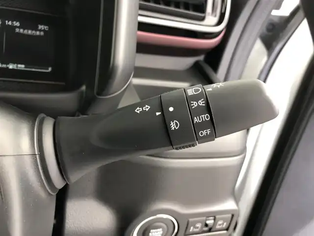 スズキ スペーシア カスタム HYBRID XS 愛知県 2024(令6)年 0.4万km ピュアホワイトP スズキセーフティサポート/　　・デュアルセンサーブレーキサポート/　　・車線維持支援機能/　　・車線逸脱抑制機能　　/　　・ふらつき警報機能/　　・アダプティブクルーズコントロール/　　・ハイビームアシスト/　　・全方位モニター/　　・ヘッドアップディスプレイ/メーカーオプション9インチナビ/　　・BT/フルセグ/革巻きステアリング/ステアリングリモコン/ステアリングヒーター/ハーフレザーシート/シートヒーター（前席）/シートバックテーブル/両側パワースライドドア/純正LEDヘッドライト/フォグランプ/純正15インチアルミホイール/取扱説明書/保証書