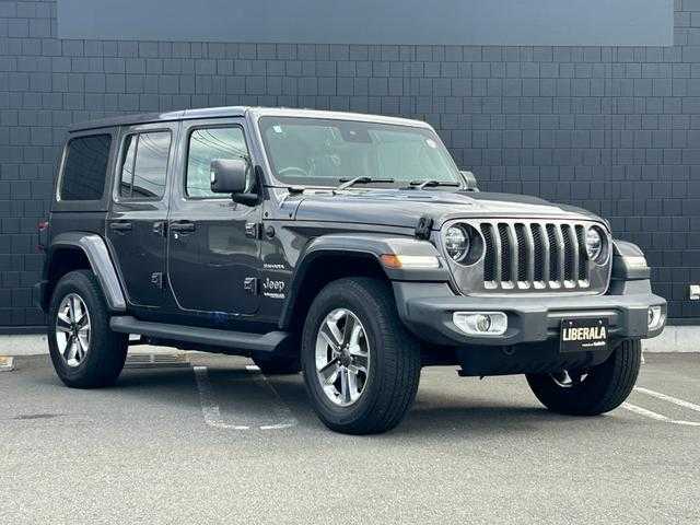 クライスラー・ジープ ジープ ラングラー アンリミテッド サハラ 埼玉県 2020(令2)年 3万km ガンＭ 黒革シート　/ワンオーナー　/純正ナビ　/バックカメラ　/applecarplay　/シートヒーター　/ハンドルヒーター　/フルセグテレビ　/ETC
