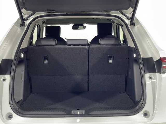 ホンダ ヴェゼル ハイブリッド e:HEV Z 広島県 2025(令7)年 0.1千km プラチナホワイトパール 登録済未使用車（5km）/9型Honda CONNECTディスプレイ/パワーテールゲート/ハーフレザーシート/シートヒーター/ステアリングヒーター/ホンダセンシング/・衝突軽減ブレーキ/・誤発進抑制機能/・レーンキープアシスト/・パーキングセンサー/・アダプティブクルーズコントロール/・アダプティブドライビングビーム/・ブラインドスポットインフォメーション/バックカメラ/減速セレクター/ヒルディセントコントロール/電動パーキングブレーキ/オートブレーキホールド/LEDヘッドランプ/オートライト/ETC2.0/ワイヤレス充電/USB入力端子