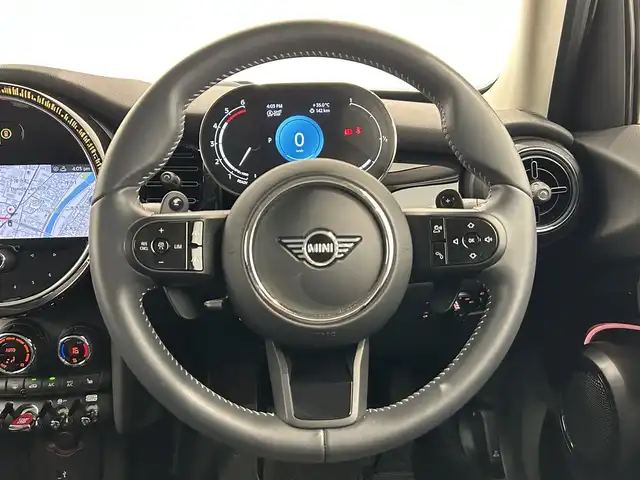 ＭＩＮＩ ミニ クーパー SD 熊本県 2022(令4)年 4.8万km グレーⅡ ハーフレザーシート/シートヒーター/純正HDDナビ/Bluetooth/USB/CarPlay/バックカメラ/コーナーセンサー（PDC）/パーキングアシスト/アダプティブクルーズコントロール/インテリジェントセーフティー/前後ドライブレコーダー/ETC2.0/LEDヘッドライト/ユニオンジャックテールライト/パドルシフト/アンビエントライト/【クーパーSD ・ ルーフトップグレー】