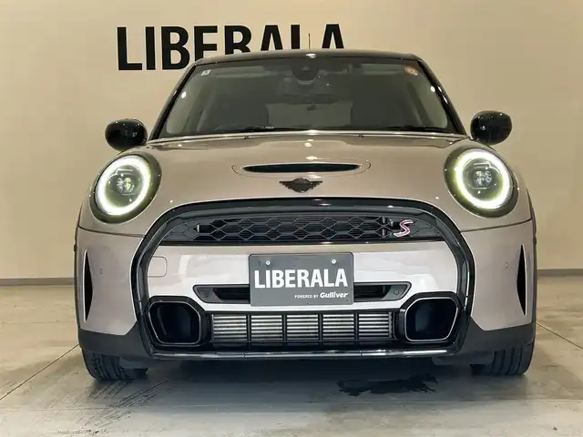 ＭＩＮＩ ミニ クーパー SD 熊本県 2022(令4)年 4.8万km グレーⅡ ハーフレザーシート/シートヒーター/純正HDDナビ/Bluetooth/USB/CarPlay/バックカメラ/コーナーセンサー（PDC）/パーキングアシスト/アダプティブクルーズコントロール/インテリジェントセーフティー/前後ドライブレコーダー/ETC2.0/LEDヘッドライト/ユニオンジャックテールライト/パドルシフト/アンビエントライト/【クーパーSD ・ ルーフトップグレー】