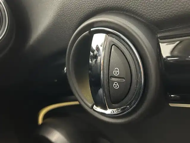 ＭＩＮＩ ミニ クーパー SD 熊本県 2022(令4)年 4.8万km グレーⅡ ハーフレザーシート/シートヒーター/純正HDDナビ/Bluetooth/USB/CarPlay/バックカメラ/コーナーセンサー（PDC）/パーキングアシスト/アダプティブクルーズコントロール/インテリジェントセーフティー/前後ドライブレコーダー/ETC2.0/LEDヘッドライト/ユニオンジャックテールライト/パドルシフト/アンビエントライト/【クーパーSD ・ ルーフトップグレー】