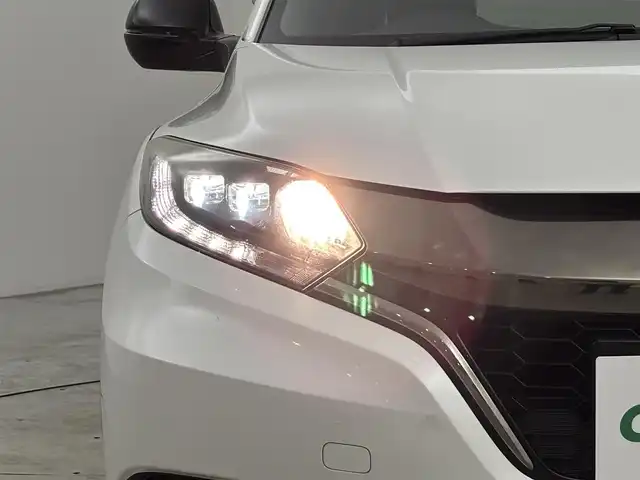 ホンダ ヴェゼル ハイブリッド RS ホンダセンシング 福岡県 2016(平28)年 6.3万km ホワイトオーキッドパール 純正ナビ（フルセグＴＶ）　/バックカメラ　/ホンダセンシング　/ＲＦＰ　/車両接近通報装置　/フロントガラス熱線　/エコモード　/横滑り防止　/ＥＴＣ　/ドラレコ　/純正１８インチアルミホイール　/純正フロアマット　/ＬＥＤ