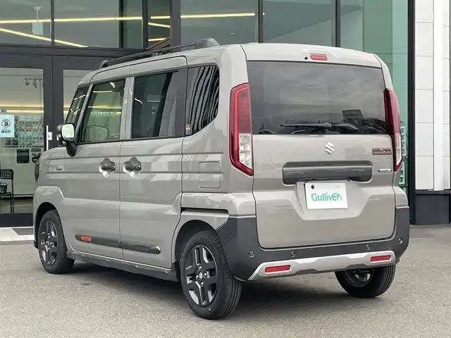 スズキ スペーシア ギア HYBRID XZターボ 東京都 2024(令6)年 0.1千km モスグレーメタリック 届出済未使用車/純正9インチナビ/フルセグ/全方位モニター/両側パワースライドドア/シートヒーター/ステアリングヒーター/アイドリングストップ/パドルシフト/コーナーセンサー/ヘッドアップディスプレイ/アダプティブクルーズコントロール/デュアルセンサーブレーキサポート/レーンキープアシスト/LEDヘッドライト/スマートキー