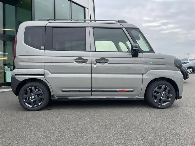 スズキ スペーシア ギア HYBRID XZターボ 東京都 2024(令6)年 0.1千km モスグレーメタリック 届出済未使用車/純正9インチナビ/フルセグ/全方位モニター/両側パワースライドドア/シートヒーター/ステアリングヒーター/アイドリングストップ/パドルシフト/コーナーセンサー/ヘッドアップディスプレイ/アダプティブクルーズコントロール/デュアルセンサーブレーキサポート/レーンキープアシスト/LEDヘッドライト/スマートキー