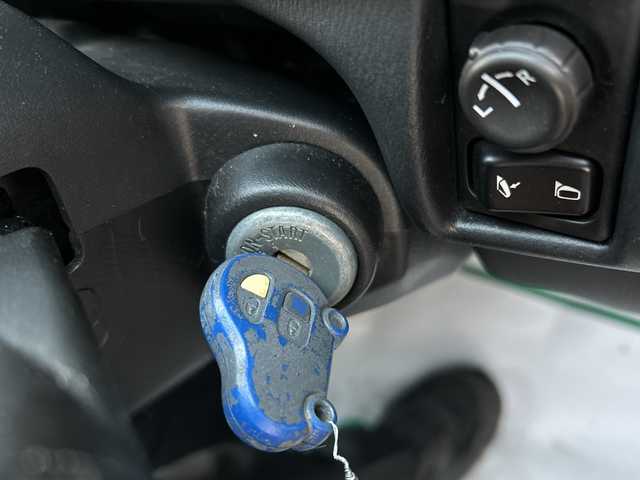 日産 マーチ ボレロ 埼玉県 2000(平12)年 1.8万km ストームグレー ドラレコ前 /積込スタッドレスタイヤ４本/ハロゲンライト　/ドアバイザー　/電動格納ミラー　/Carrozzeriaオーディオ/(CD/USB/Bluetooth)/スペアキー1本