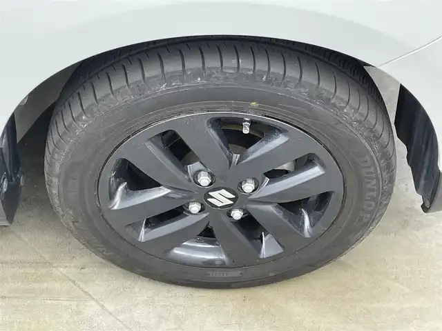 スズキ スペーシア ギア HYBRID XZ 岡山県 2022(令4)年 3.7万km ピュアホワイトP 純正8インチナビ(CN-RZ875)/【AM/FM/DVD/CD/BT/フルセグ】/デュアルレーダーブレーキサポート/レーンキープアシスト/全方位モニター/両側パワースライドドア/シートヒーター/スマートキー×２/社外ドライブレコーダー(前後)/純正フロアマット/純正アルミホイール/リアサンシェード/リアサーキュレーター/オートハイビーム/オートライト/ＬＥＤヘッドライト/ビルトインＥＴＣ/ステアリングスイッチ