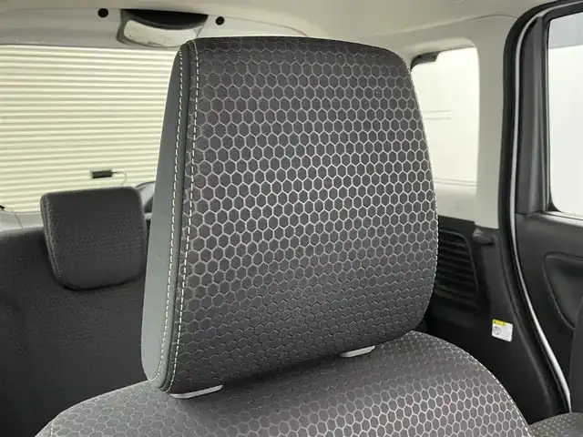 スズキ スペーシア ギア HYBRID XZ 岡山県 2022(令4)年 3.7万km ピュアホワイトP 純正8インチナビ(CN-RZ875)/【AM/FM/DVD/CD/BT/フルセグ】/デュアルレーダーブレーキサポート/レーンキープアシスト/全方位モニター/両側パワースライドドア/シートヒーター/スマートキー×２/社外ドライブレコーダー(前後)/純正フロアマット/純正アルミホイール/リアサンシェード/リアサーキュレーター/オートハイビーム/オートライト/ＬＥＤヘッドライト/ビルトインＥＴＣ/ステアリングスイッチ