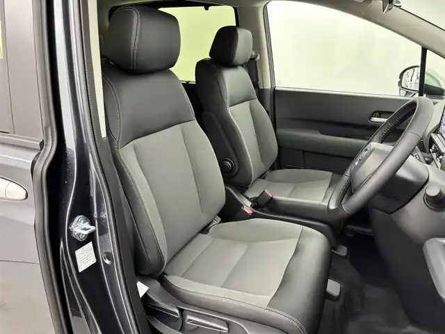 ホンダ フリード ハイブリット e:HEV クロスター 福岡県 2025(令7)年 0.1千km メテオロイドグレーメタリック 登録済未使用車　/純正ナビ／フルセグＴＶ　/バックカメラ　/レーダークルコン　/コーナーセンサー　/衝突軽減ブレーキ　/レーンキープ　/アクセル踏み間違い防止　/ＢＳＭ　/両側電動スライドドア　/シートヒーター　/ＬＥＤ