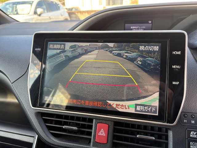 トヨタ ヴォクシー ハイブリッド ZS 煌Ⅲ 大阪府 2020(令2)年 5.8万km ブラック フリップダウンモニター/純正10型ナビ/バックカメラ/フルセグ/トヨタセーフティセンス/クリアランスソナー/シートヒーター/ハーフレザーシート/両側パワースライドドア/ビルトインETC/純正アルミホイール/LEDヘッドライト/スマートキー×2