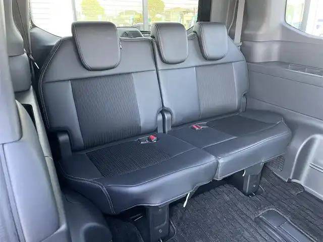 ホンダ ステップワゴン スパーダ eHEV 群馬県 2024(令6)年 1.6万km クリスタルブラックパール 純正SDナビ(LXM-247VFLI)/(CD/DVD/BT/MSU/HDMI/SD/USB)/フルセグ/ホンダセンシング/　・衝突軽減ブレーキ/　・踏み間違い衝突軽減システム/　・歩行者事故低減ステアリング/　・路外逸脱抑制機能/　・先行車発進お知らせ機能/　・標識認識機能/　・車線維持支援システム/クルーズコントロール/アラウンドビューモニター/ETC2.0/純正フリップダウンモニター/ブラインドスポットモニター/両側パワースライドドア/パーキングブレーキスイッチ/オートマチックブレーキホールド/電格ミラー/純正フロアマット/ドアバイザー/保証書/取扱説明書