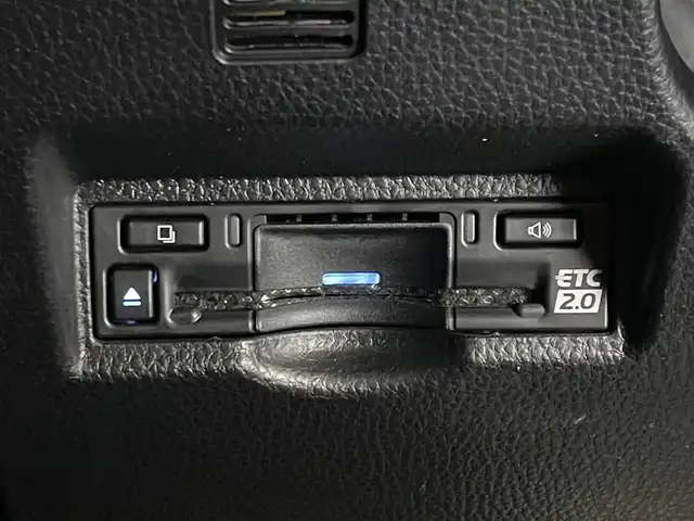 トヨタ ヴォクシー ハイブリッド S－Z 埼玉県 2025(令7)年 4万km グリッターブラックガラスフレーク 快適利便パッケージ　純正１０．５インチディスプレイオーディオ　バックカメラ　ビルトインＥＴＣ２．０　ＤＶＤ再生　三眼　レーダークルーズ　シートヒーター　ステアリングヒーター　ＨＤＭＩ　ＡＣ１００Ｖ