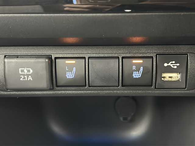 トヨタ ヤリスクロス ハイブリッド Z 宮城県 2021(令3)年 1.5万km ブラックマイカ/ベージュ 2トーン 禁煙車/トヨタセーフティーセンス/・レーントレーシングアシスト/・レーダークルーズコントロール/・ロードサインアシスト/・オートマチックハイビーム/・パーキングサポートブレーキ（ＰＫＳＢ）/・プリクラッシュセーフティ/パノラミックビューモニター/純正8インチTコネクトナビ/・BT/USB/AM/FM/ビルトインETC/前後ドライブレコーダー/前席シートヒーター/運転席パワーシート/ハーフレザーシート/ステアリングヒーター/革巻きステアリング/ステアリングスイッチ/スマートキー×2/プッシュスタート/LEDヘッドライト/LEDフォグランプ/純正18インチアルミホイール/純正フロアマット/前後コーナーセンサー/横滑り防止装置