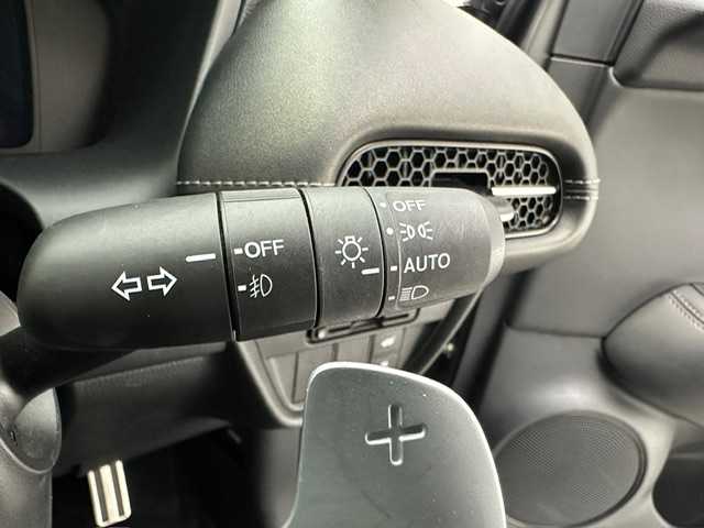 ホンダ ＺＲ－Ｖ ハイブリッド e:HEV Z 兵庫県 2024(令6)年 0.8万km スーパープラチナグレーメタリック 純正メモリナビ(Bluetooth/フルセグ/USB/applecarplay/androidauto)/パワーシート(D+N席)/シートヒーター(D+N席)/メモリーシート/ステアリングヒーター/BOSEサウンド/パワーバックドア/追従型クルーズコントロール/電子パーキングブレーキ/ブレーキホールド/前後ドライブレコーダー/ビルトインETC2.0/純正18インチアルミホイール/純正フロアマット/置くだけ充電/ブラインドスポットモニター/オートライト/オートマチックハイビーム/LEDヘッドライト/LEDフォグライト