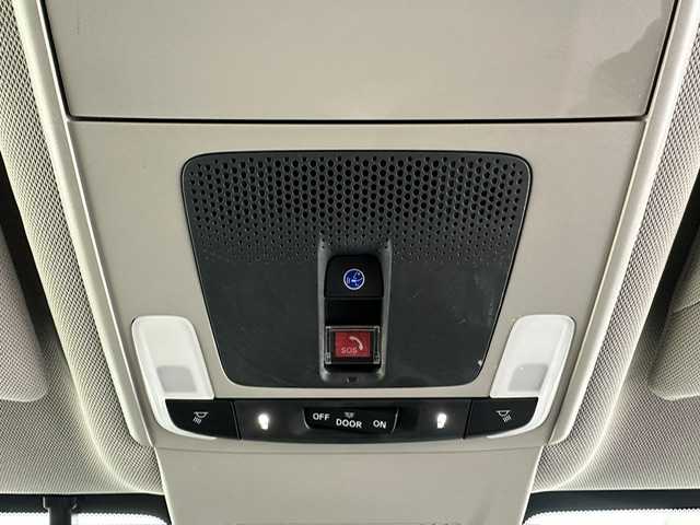 ホンダ ＺＲ－Ｖ ハイブリッド e:HEV Z 兵庫県 2024(令6)年 0.8万km スーパープラチナグレーメタリック 純正メモリナビ(Bluetooth/フルセグ/USB/applecarplay/androidauto)/パワーシート(D+N席)/シートヒーター(D+N席)/メモリーシート/ステアリングヒーター/BOSEサウンド/パワーバックドア/追従型クルーズコントロール/電子パーキングブレーキ/ブレーキホールド/前後ドライブレコーダー/ビルトインETC2.0/純正18インチアルミホイール/純正フロアマット/置くだけ充電/ブラインドスポットモニター/オートライト/オートマチックハイビーム/LEDヘッドライト/LEDフォグライト