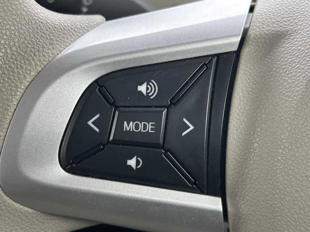 ダイハツ ムーヴ キャンバス G メイクアップ SA Ⅲ 千葉県 2018(平30)年 5.2万km パールホワイトⅢ/ナチュラルベージュマイカメタリック 2トーン スマートアシストIII/　・衝突回避支援ブレーキ機能/　・衝突警報機能/　・車線逸脱警報機能/　・誤発進抑制制御機能/　・オートハイビーム/純正メモリナビ/　　DVD/BT/フルセグTV/両側パワースライドドア/LEDオートライト/フォグランプ/コーナーセンサー/アイドリングストップ/スマートキー/ETC