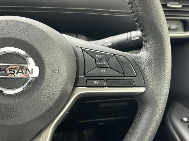 日産 セレナ ハイウェイスターVセレクションⅡ 熊本県 2019(令1)年 5.8万km マルーンレッド 2トーン ワンオーナー　/禁煙車　/純正ナビ（ＣＤ・ＤＶＤ・フルセグ・ＢＴ・ＳＤ・ＵＳＢ）/全周囲カメラ　/純正前方ドライブレコーダー　/純正後席フリップダウンモニター　/ビルトインＥＴＣ　/クルーズコントロール/両側パワースライドドア　/前後クリアランスソナー/アイドリングストップ/衝突軽減ブレーキ/レーンキープアシスト/横滑り防止/純正フロアマット/純正１６インチAW/オートライト/LEDヘッドライト/フォグランプ/スマートキー/プッシュスタート/スペアキー1本/保証書