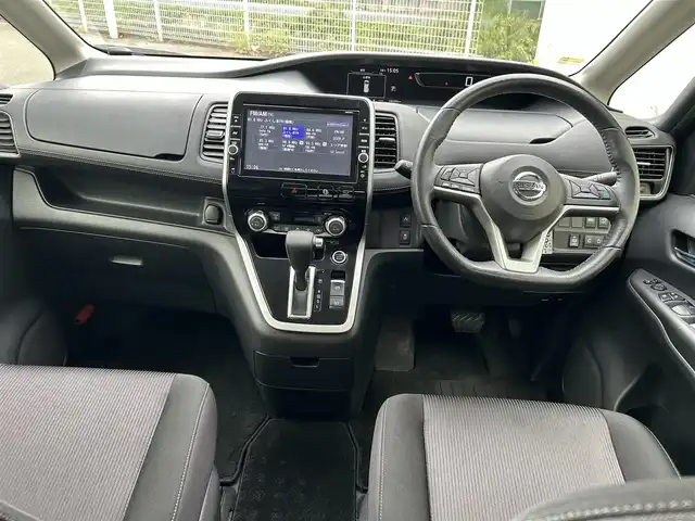 日産 セレナ ハイウェイスター Vセレクション 福島県 2018(平30)年 10.1万km アズライトブルー (株)IDOMが運営する【じしゃロン福島店】の自社ローン専用車両になります。こちらは現金またはオートローンご利用時の価格です。自社ローンご希望の方は別途その旨お申付け下さい/純正ナビ/フルセグＴＶ/ステアリングリモコン/両側パワースライドドア/クルーズコントロール/パーキングアシスト/ドアバイザー/ＥＴＣ/ドライブレコーダー/コーナーセンサー/フリップダウンモニター/革巻きステアリング