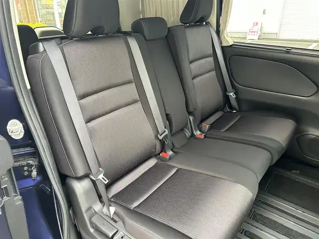 日産 セレナ ハイウェイスター Vセレクション 福島県 2018(平30)年 10.1万km アズライトブルー (株)IDOMが運営する【じしゃロン福島店】の自社ローン専用車両になります。こちらは現金またはオートローンご利用時の価格です。自社ローンご希望の方は別途その旨お申付け下さい/純正ナビ/フルセグＴＶ/ステアリングリモコン/両側パワースライドドア/クルーズコントロール/パーキングアシスト/ドアバイザー/ＥＴＣ/ドライブレコーダー/コーナーセンサー/フリップダウンモニター/革巻きステアリング