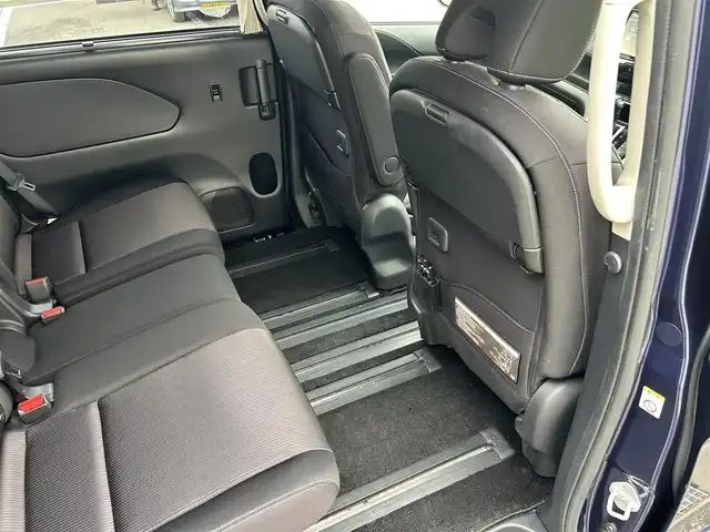 日産 セレナ ハイウェイスター Vセレクション 福島県 2018(平30)年 10.1万km アズライトブルー (株)IDOMが運営する【じしゃロン福島店】の自社ローン専用車両になります。こちらは現金またはオートローンご利用時の価格です。自社ローンご希望の方は別途その旨お申付け下さい/純正ナビ/フルセグＴＶ/ステアリングリモコン/両側パワースライドドア/クルーズコントロール/パーキングアシスト/ドアバイザー/ＥＴＣ/ドライブレコーダー/コーナーセンサー/フリップダウンモニター/革巻きステアリング