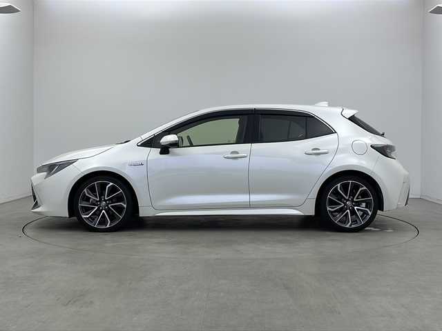トヨタ カローラ スポーツ ハイブリッドG Z 新潟県 2018(平30)年 6.9万km ホワイトパールクリスタルシャイン 純正メモリナビ/バックカメラ/デジタルインナーミラー/Bluetooth/CD/DVD/USB/HDMI/フルセグTV/BSM/クリアランスソナー/レーダークルーズコントロール/トヨタセーフティーセンス/革調シートカバー/ビルトインETC/LEDヘッドライト/純正フロアマット/純正アルミホイール