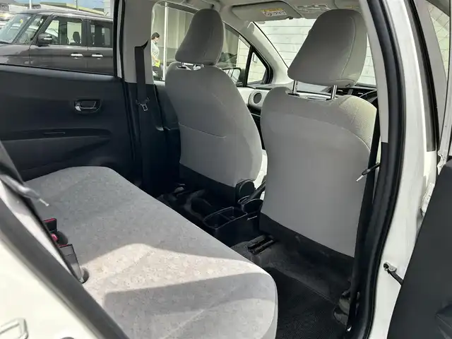 トヨタ ヴィッツ U 長野県 2012(平24)年 7.9万km ホワイトパールクリスタルシャイン ４ＷＤ　/ＰＷ　/ＰＳ　/ＡＵＸ　/ＣＤ　/純正フロアマット　/プッシュスタート　/フルフラットシート　/ＡＢＳ　/Ｗエアバッグ　/オートエアコン　/オートライト　/ブレーキアシスト　/ＵＶカットガラス