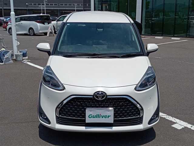 トヨタ シエンタ G クエロ 福井県 2022(令4)年 3.2万km ホワイトパールクリスタルシャイン ワンオーナー車/前席シートヒーター/４WD/ステアリングヒーター/前後コーナーセンサー/ビルトインETC/LEDヘッドライト/Fフォグ/クリアランスソナー/両側パワースライドドア/純正9インチメモリナビ/フルセグテレビ/衝突被害軽減システム/レーンキープアシスト/横滑り防止装置/盗難防止装置/純正ホイルキャップ/ダブルエアバッグ/純正フロアマット/スマートキー