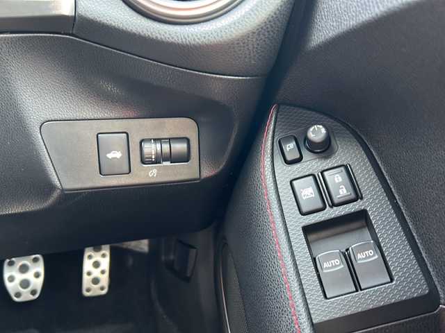 トヨタ ８６ GT リミテッド 東京都 2012(平24)年 4.8万km ライトニングレッド フルセグテレビ/メモリナビ/バックカメラ/プッシュスタート/ETC/TRDエアロ/HKSマフラー/RAYSホイール