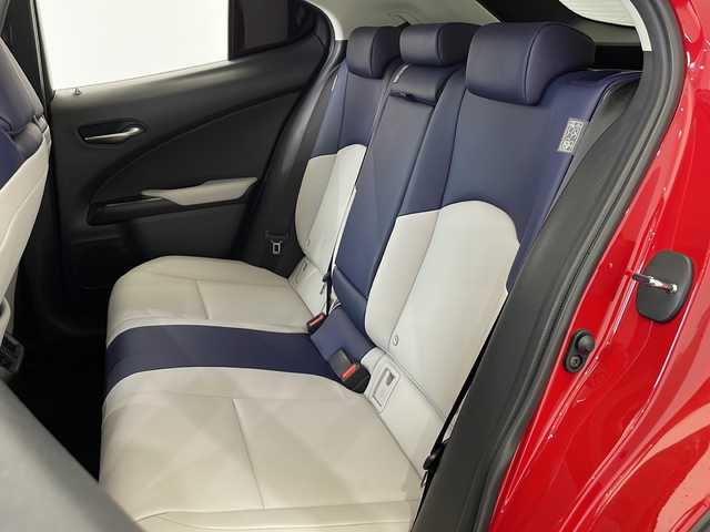 レクサス ＵＸ 250h バージョンC 栃木県 2023(令5)年 4万km マダーレッド 純正メーカーOPナビ/（CD/DVD/フルセグTV/BT）/全方位カメラ/サンルーフ/三眼LEDヘッドライト/Lexus Safety System＋/・パノラミックビューモニター/・レーダークルーズコントロール/・ブラインドスポットモニター/・プリクラッシュセーフティ/・パーキングサポートブレーキ/・クリアランスソナー/・ロードサインアシスト/・オートマチックハイビーム/・レーントレーシングアシスト/前後コーナーセンサー/ETC2.0/前後ドラレコ/パワーバックドア/パワーシート/シートヒーター/メモリーシート/デジタルインナーミラー/オートライト/純正アルミホイール/純正フロアマット