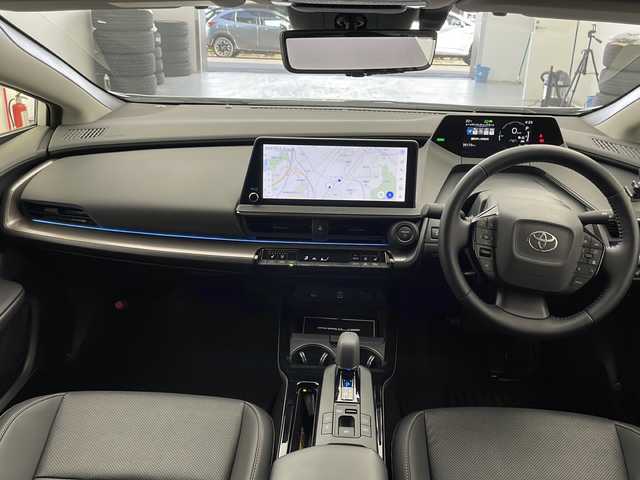 トヨタ プリウス Z 宮城県 2024(令6)年 3.6万km プラチナホワイトパールマイカ 純正ナビ/(FM/AM/フルセグTV/Miracast)/デジタルインナーミラー/トヨタセーフティーセンス/ブラインドスポットモニター/ETC2.0/レザーシート/パワーシート/シートヒーター/エアシート/ステアリングヒーター/プッシュスタート/スマートキー/スペアキー/オートライト/オートマチックハイビーム/SOSスイッチ/純正19インチアルミホイール/社外フロアマット