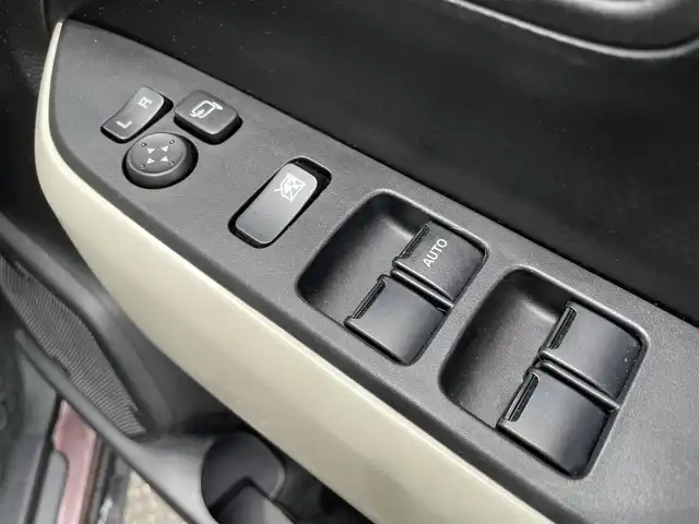 スズキ クロスビー HYBRID MZ 石川県 2018(平30)年 8.9万km クラッシーブラウンメタリック/ホワイト 2トーンルーフ 社外メモリーナビ/純正CD/DVD/フルセグTV/バックカメラ/LEDヘッドライト/衝突軽減ブレーキ/クルーズコントロール/ETC/スマートキー/プッシュスタート/電動ミラー/シートヒーター/純正アルミホイール/ホワイトルーフ