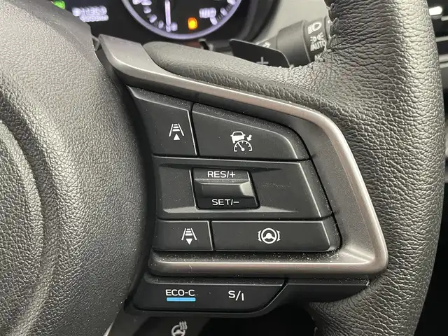 スバル クロストレック ツーリング 埼玉県 2023(令5)年 1万km クリスタルホワイトP 純正１１．６インチナビ　３６０度ビューモニター　レーダークルーズコントロール　ステアリングヒーター　ルーフレール　シートヒーター　パドルシフト　ＬＥＤヘッドライト　Ｂｌｕｅｔｏｏｔｈ　地デジＴＶ