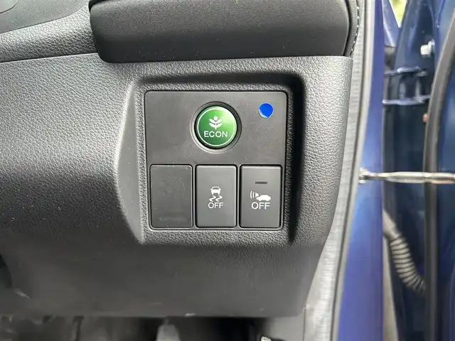 ホンダ ヴェゼル ハイブリッド X 高知県 2014(平26)年 8.5万km モルフォブルーP (株)IDOMが運営する【じしゃロン高知店】の自社ローン専用車両になります。こちらは現金またはオートローンご利用時の価格です。自社ローンご希望の方は別途その旨お申付け下さい