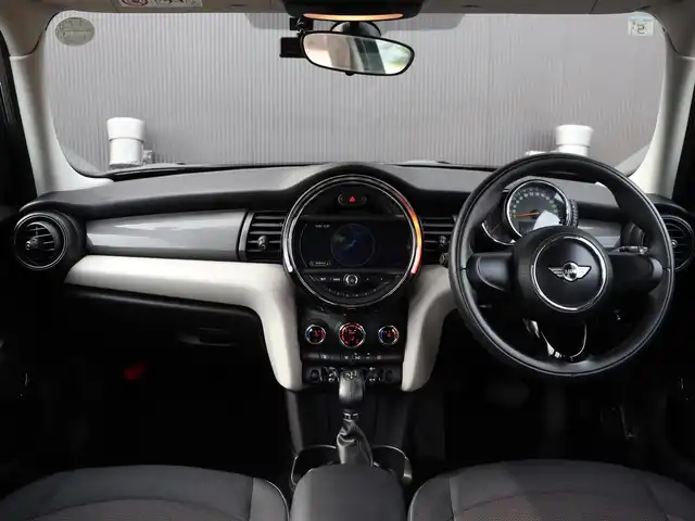 ＭＩＮＩ ＢＭＷ ミニ クーパー 長野県 2015(平27)年 5.6万km 紺 純正ナビ　/Ｂｌｕｅｔｏｏｔｈ　/純正１６ＡＷ　/横滑り防止　/アイドリングストップ　