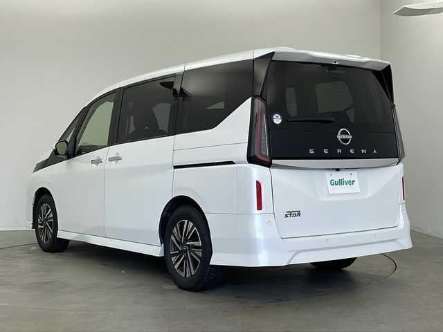 日産 セレナ ハイウェイスター V 新潟県 2023(令5)年 6万km プリズムホワイト 純正メモリナビ/フルセグTV/アラウンドビューモニター/Bluetooth/USB/デジタルインナーミラー/ビルトイン２．０ETC/パドルシフト/BSM/インテリジェントクルーズコントロール/プロパイロット/RCTA/コーナーセンサー/両側パワースライドドア/保証書/スペアキー1本/プッシュスタート