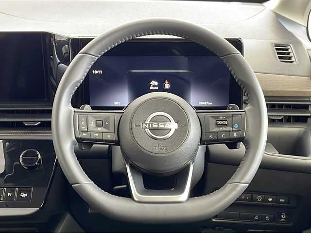 日産 セレナ ハイウェイスター V 新潟県 2023(令5)年 6万km プリズムホワイト 純正メモリナビ/フルセグTV/アラウンドビューモニター/Bluetooth/USB/デジタルインナーミラー/ビルトイン２．０ETC/パドルシフト/BSM/インテリジェントクルーズコントロール/プロパイロット/RCTA/コーナーセンサー/両側パワースライドドア/保証書/スペアキー1本/プッシュスタート