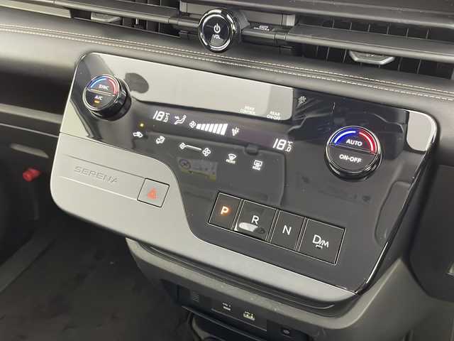 日産 セレナ ハイウェイスター V 新潟県 2023(令5)年 6万km プリズムホワイト 純正メモリナビ/フルセグTV/アラウンドビューモニター/Bluetooth/USB/デジタルインナーミラー/ビルトイン２．０ETC/パドルシフト/BSM/インテリジェントクルーズコントロール/プロパイロット/RCTA/コーナーセンサー/両側パワースライドドア/保証書/スペアキー1本/プッシュスタート