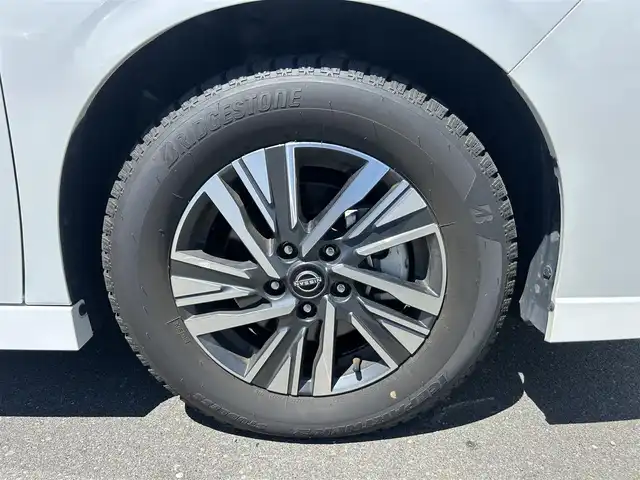 日産 セレナ ハイウェイスター V 静岡県 2023(令5)年 6万km プリズムホワイト 純正12.3型ナビ/フルセグTV/アラウンドビューモニター/Bluetooth/USB/デジタルインナーミラー/ビルトイン２．０ETC/パドルシフト/BSW/プロパイロット/RCTA/コーナーセンサー/両側パワースライドドア/保証書/スペアキー1本/プッシュスタート