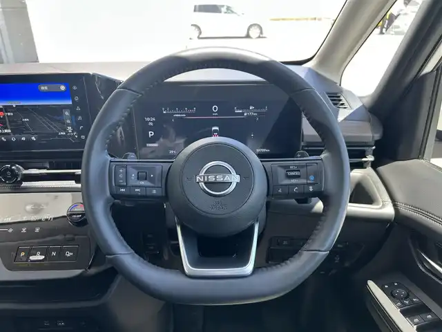 日産 セレナ ハイウェイスター V 静岡県 2023(令5)年 6万km プリズムホワイト 純正12.3型ナビ/フルセグTV/アラウンドビューモニター/Bluetooth/USB/デジタルインナーミラー/ビルトイン２．０ETC/パドルシフト/BSW/プロパイロット/RCTA/コーナーセンサー/両側パワースライドドア/保証書/スペアキー1本/プッシュスタート