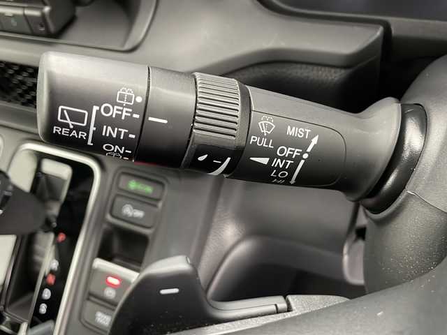 ホンダ ステップワゴン スパーダ 長野県 2023(令5)年 3.7万km プラチナホワイトパール 4WD/純正メモリナビ&フルセグTV&CD&DVD&USB&BT/ホンダセンシング/アダプティブクルーズコントロール/レーンキープアシスト/車線逸脱警報/衝突軽減ブレーキ/ブラインドスポットモニター/標識認識機能/社外前方ドライブレコーダー/両側パワースライドドア/ハーフレザーシート/ステアリングスイッチ/2列目サンシェード/バックカメラ/ETC/LEDヘッドライト/オートライト/フロントフォグランプ/電動格納ミラー/ウィンカーミラー/ドアミラーヒーター/電動ホールド/ブレーキホールド/純正16インチAW装着/純正フロアマット/プッシュスタート/スマートキー