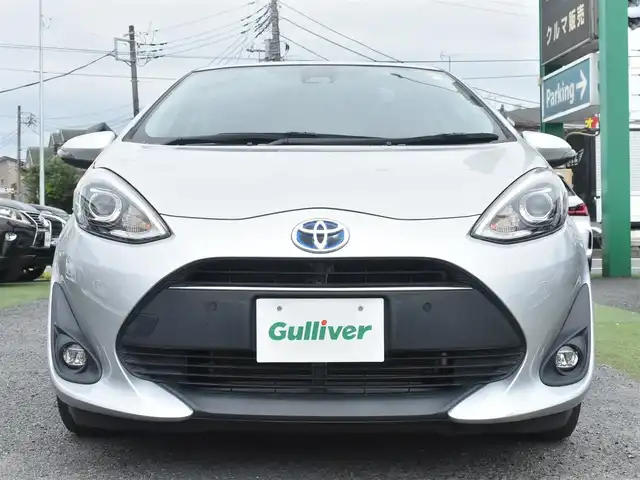 トヨタ アクア 神奈川県 2019(令1)年 5.6万km シルバーM ワンオーナー/純正メモリナビ/Bluetooth/バックカメラ/地デジTV/ドラレコ/ETC/ドアバイザー/純正フロアマット/保証書/スペアスマートキー/記録簿（R2 3 6 7）