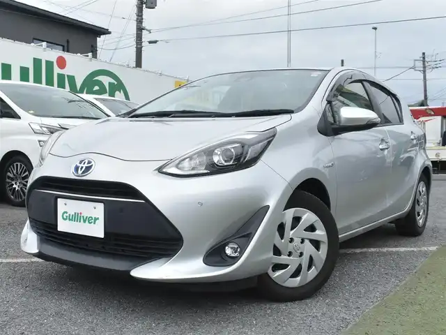 トヨタ アクア 神奈川県 2019(令1)年 5.6万km シルバーM ワンオーナー/純正メモリナビ/Bluetooth/バックカメラ/地デジTV/ドラレコ/ETC/ドアバイザー/純正フロアマット/保証書/スペアスマートキー/記録簿（R2 3 6 7）