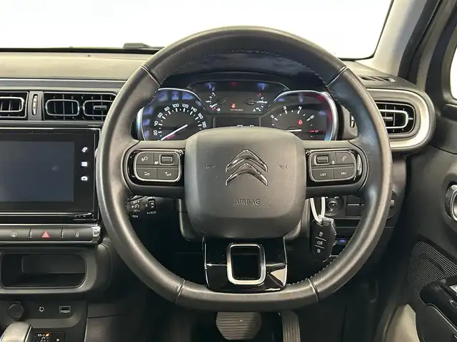 シトロエン Ｃ３ シャイン 岡山県 2018(平30)年 3.2万km グレー 純正ディスプレイオーディオ/バックカメラ/AppleCarplay/クルーズコントロール/レーンキープアシスト/アクティブセーフティブレーキ/疲労検知システム/インテリジェントハイビーム/ブラインドスポットミニター/LEDヘッドライト/シトロエン　コネクティッドカム/社外１６インチアルミホイール